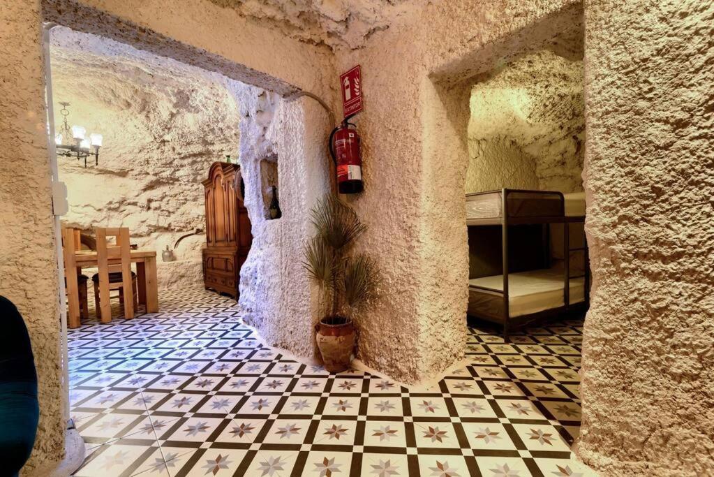 Cueva Con Jacuzzi A 20 Minutos De Valencia Hébergement de vacances *